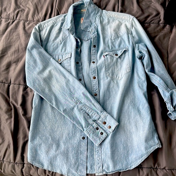 Light Blue Denim Shirt | Levi’s - Picture 1 of 3